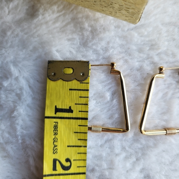 Vintage 14k yellow gold Geometric Hoop earrings✨️ - Picture 10 of 12